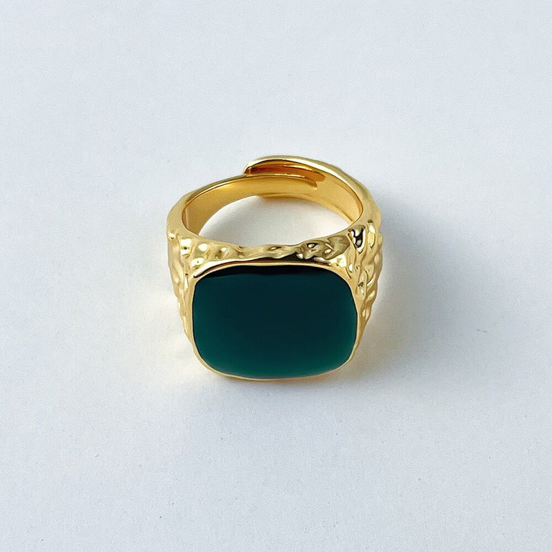 Claira Ring